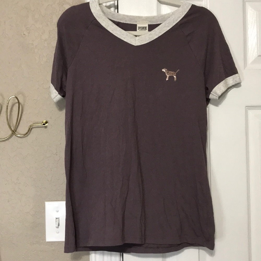 vs pink t shirt